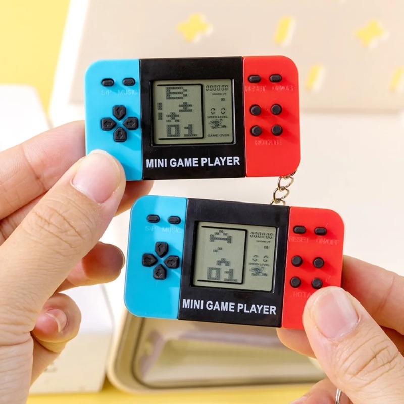 Retro Classic Tetris Game Hand - Retro Gaming Keychain ulasan dan harga